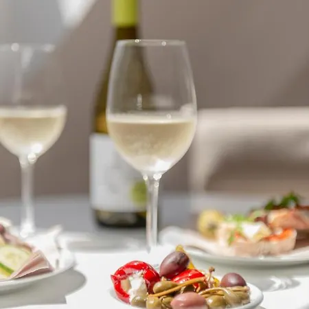 Florand Rooms&wine