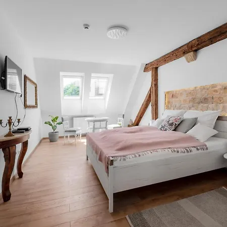 Florand Rooms&wine Шопрон