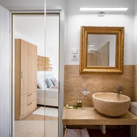 Florand Rooms&wine Шопрон