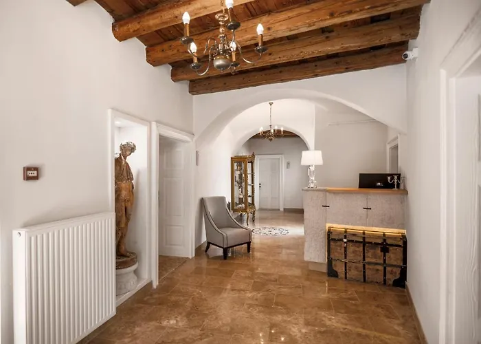 Bed & Breakfast Florand Rooms&wine Sopron